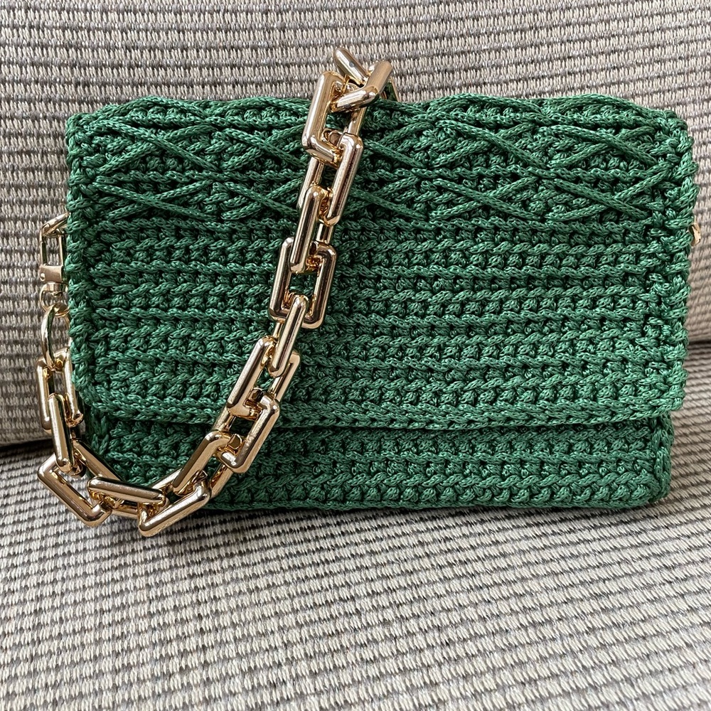 Cute handmade crochet purse. Perfect combination of rich green and gold